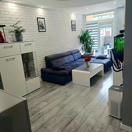 Rodzinny Z Ogródkiem W Centrum Giżycka Apartamento *